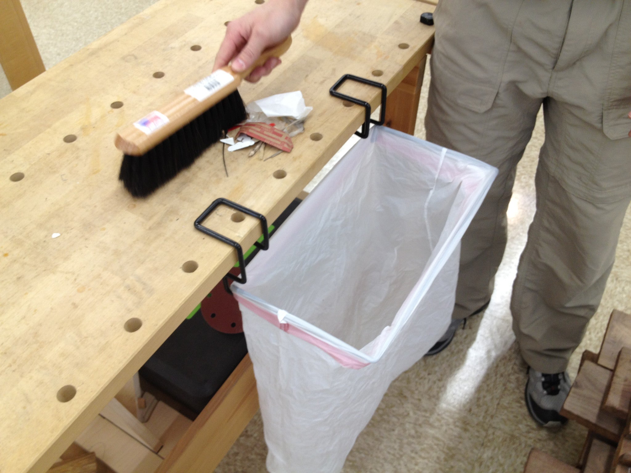 Build a Trash Bag Dispenser  Trash bag, Woodworking furniture