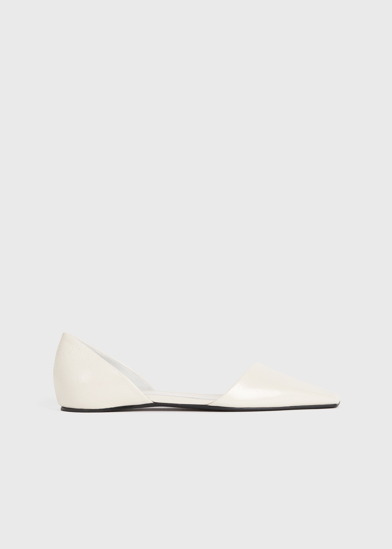 Totême The Asymmetric D'orsay Flat Snow In White