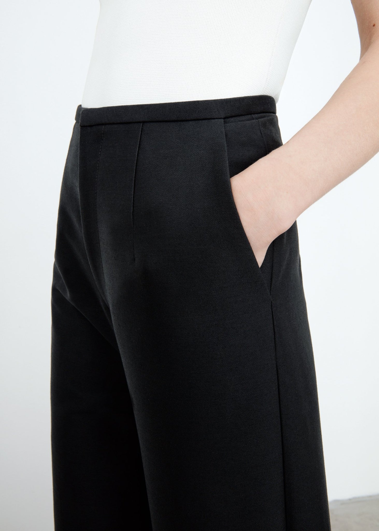 Heavy cotton trousers black – Totême