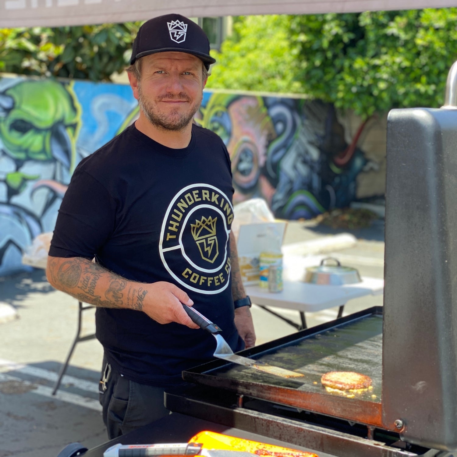 Violent Gentlemen Hockey Clothing Company announces their Free Burger Friday kick offs on June 2nd in Costa Mesa, California. Text your buds and start planning some trips down to VG HQ! In the meantime, take a look at these snapshots from previous FBFs. 