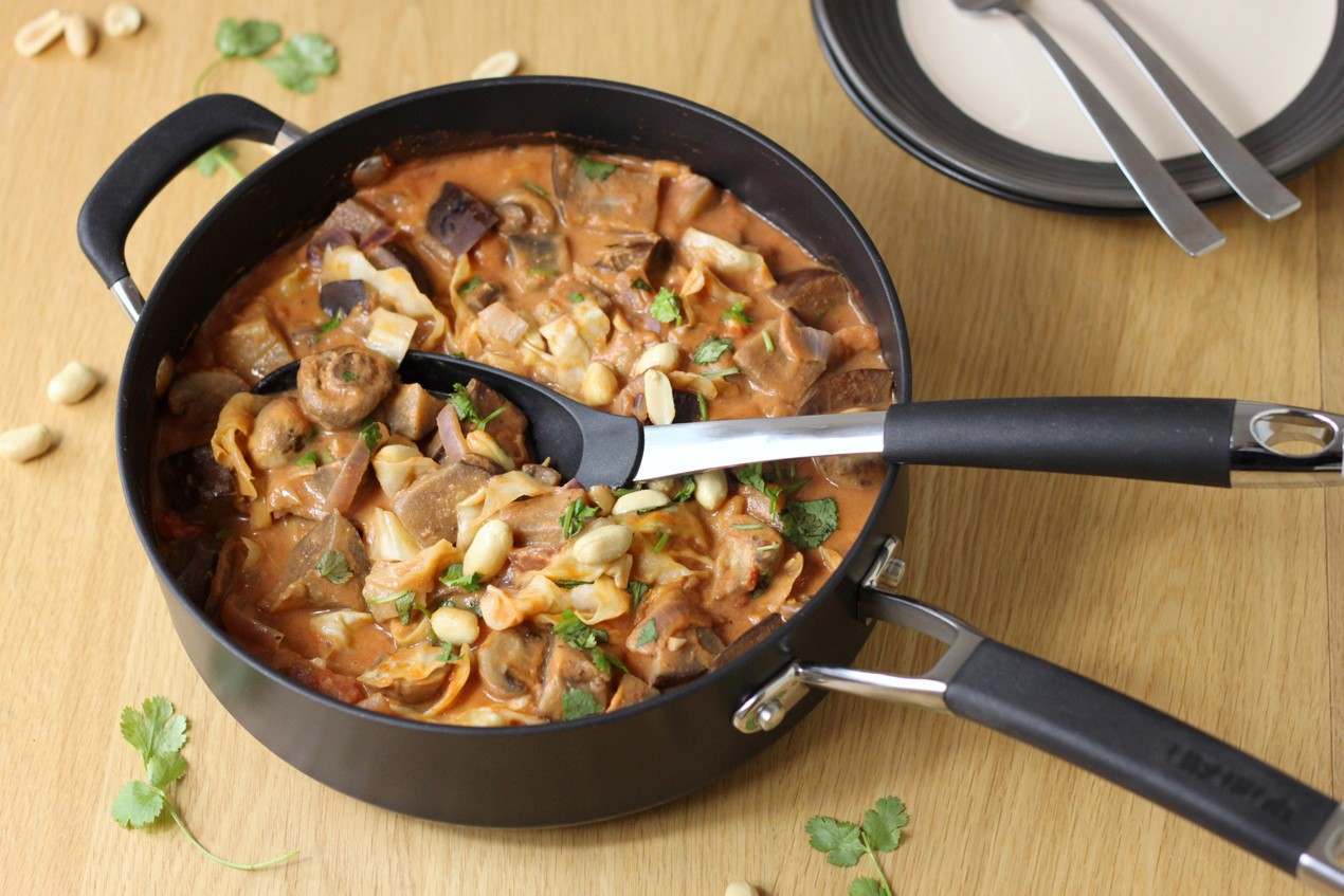 One Pot African Peanut Stew in a Circulon Chef's Pan