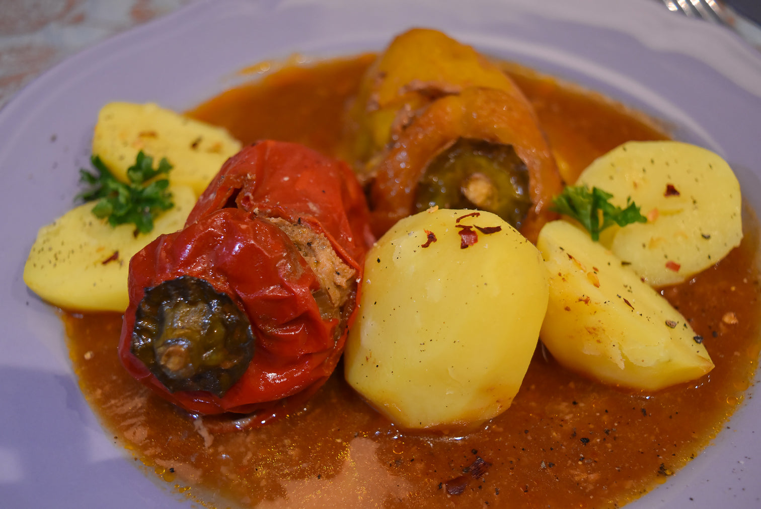 Gefüllte Paprikaschoten mit Hackfleisch – slowcooking.de