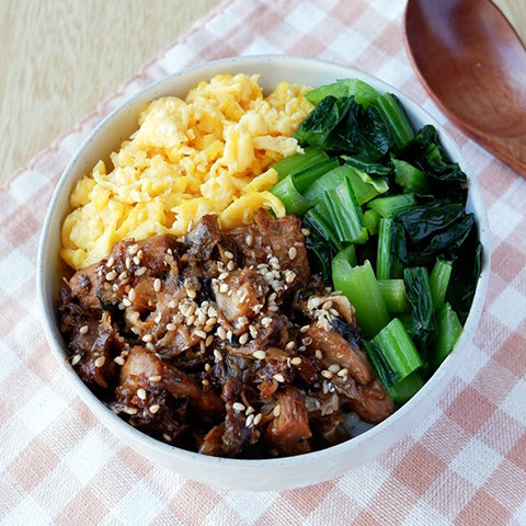 鯖そぼろの三食丼