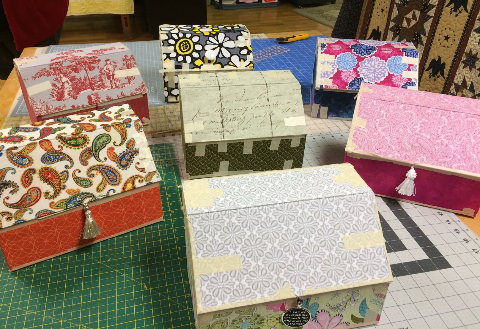 Turning Fabric Panels into Fabric boxes - Colorway Arts