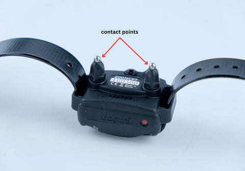 E-Collar Receiver with Labelled Contact Points
