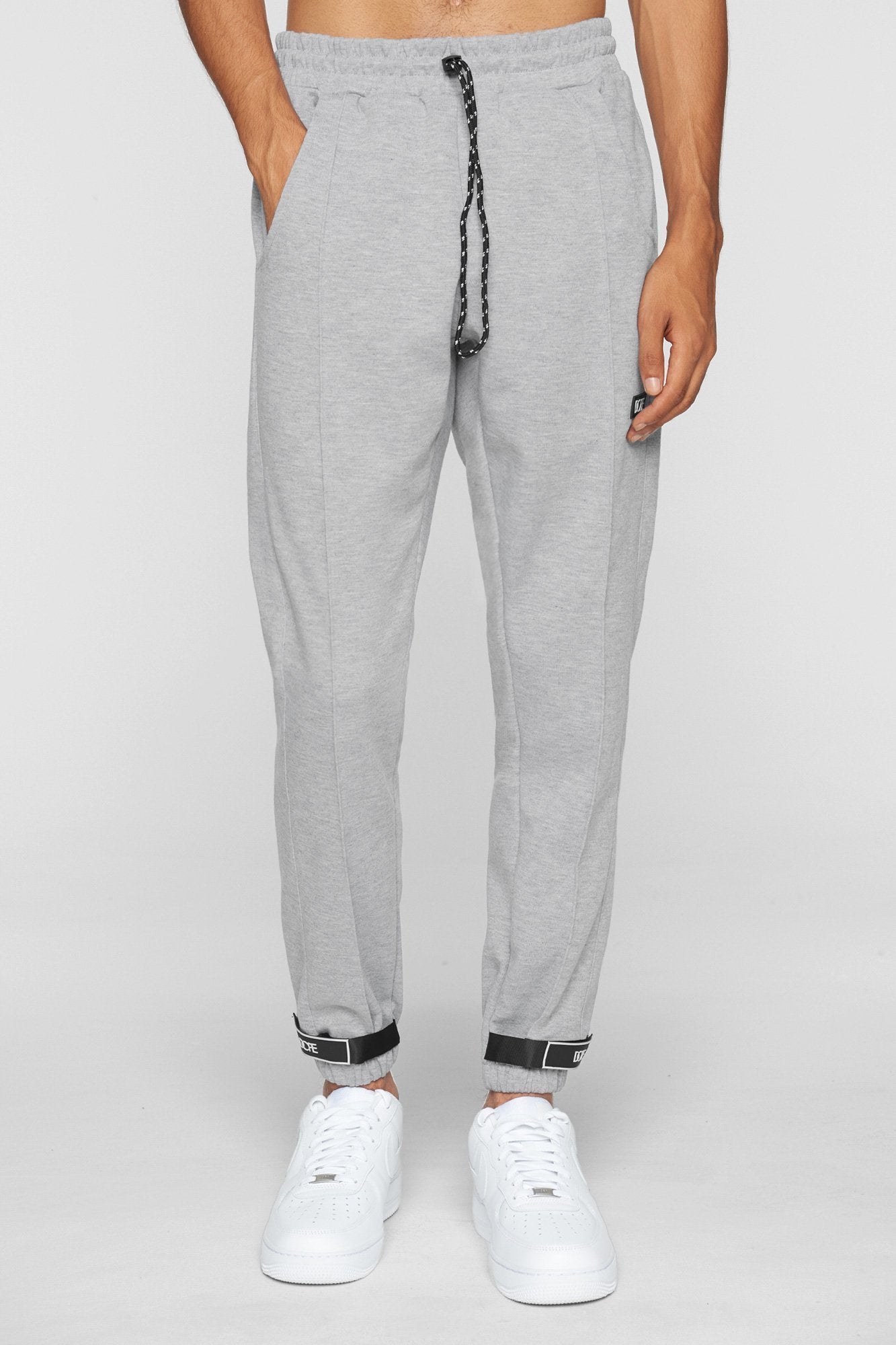 pleated joggers