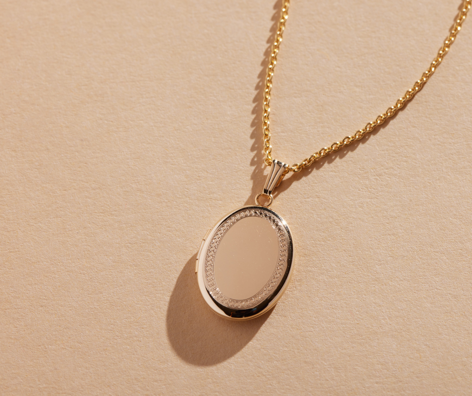 Gold-filled classic locket