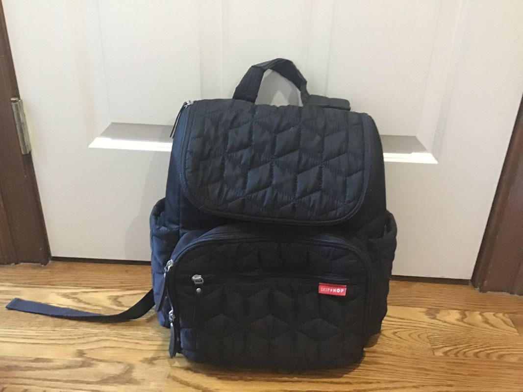 Skip Hop Diaper Bag Backpack-Lots of pockets Skip Hop Diaper Bag w/Places for Everything