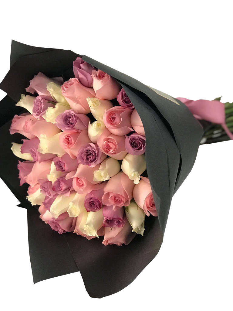 48 rosas lilas, blancas y rosas.  – Floristería Terciopelo