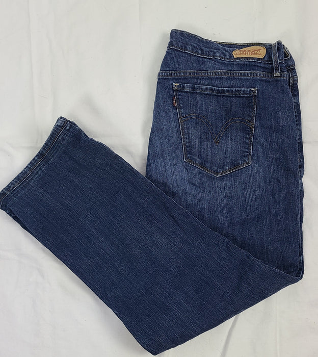 Levi Strauss straight leg jeans, size 16 — Family Tree Resale 1