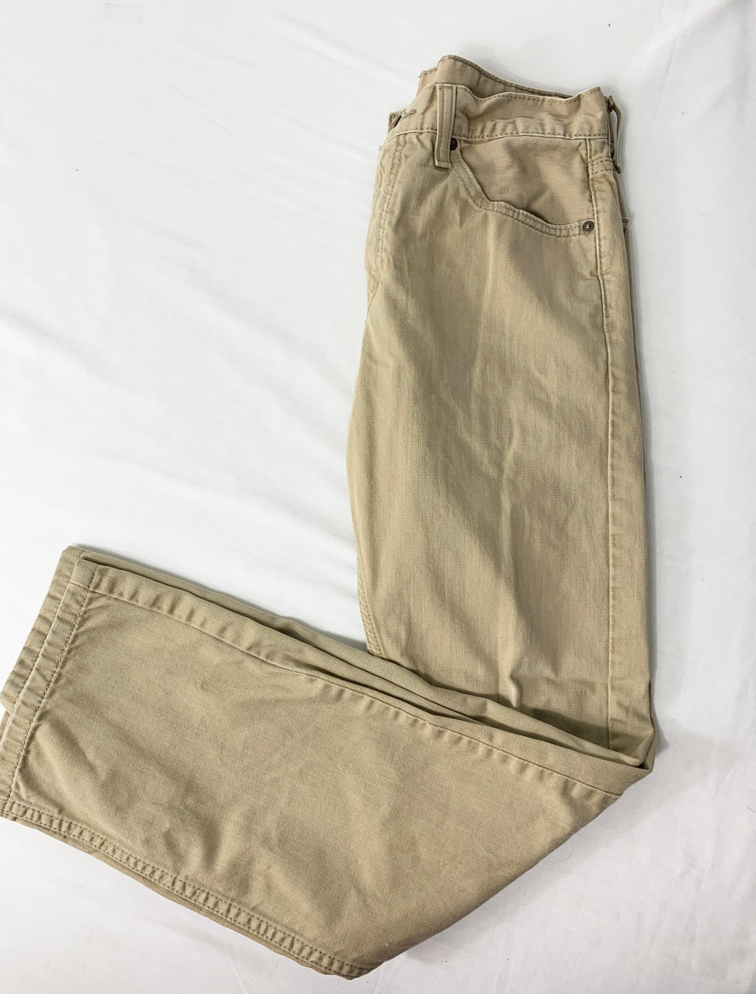 Levi Mens Pants Size 30x32 — Family Tree Resale 1