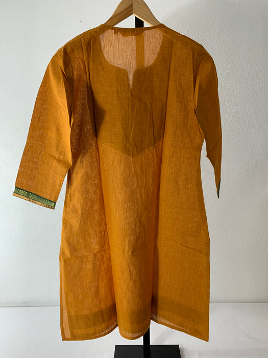 Rang Manch Mens Indian Outfit Size Medium — Family Tree Resale 1