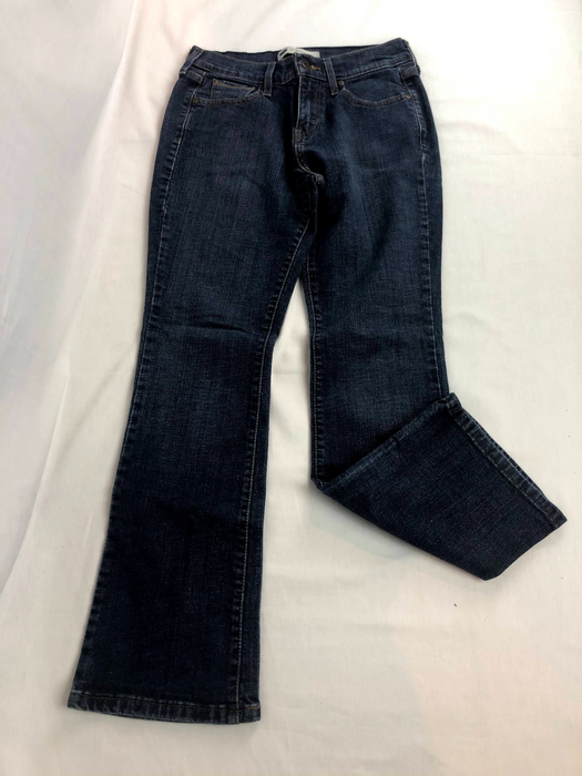 Levi 515 Jeans Size 4 — Family Tree Resale 1