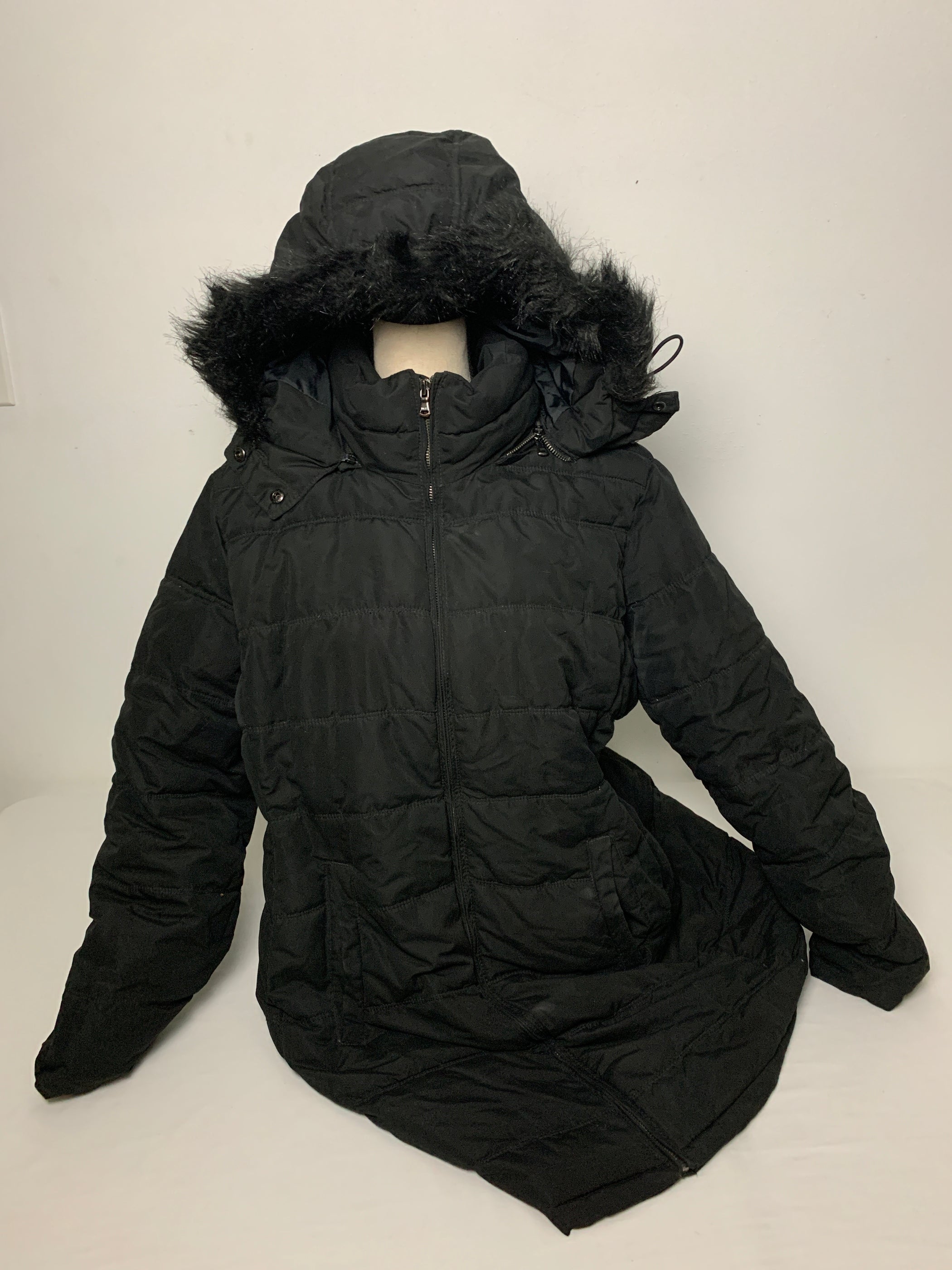 Old Navy Women’s winter jacket — Family Tree Resale 1