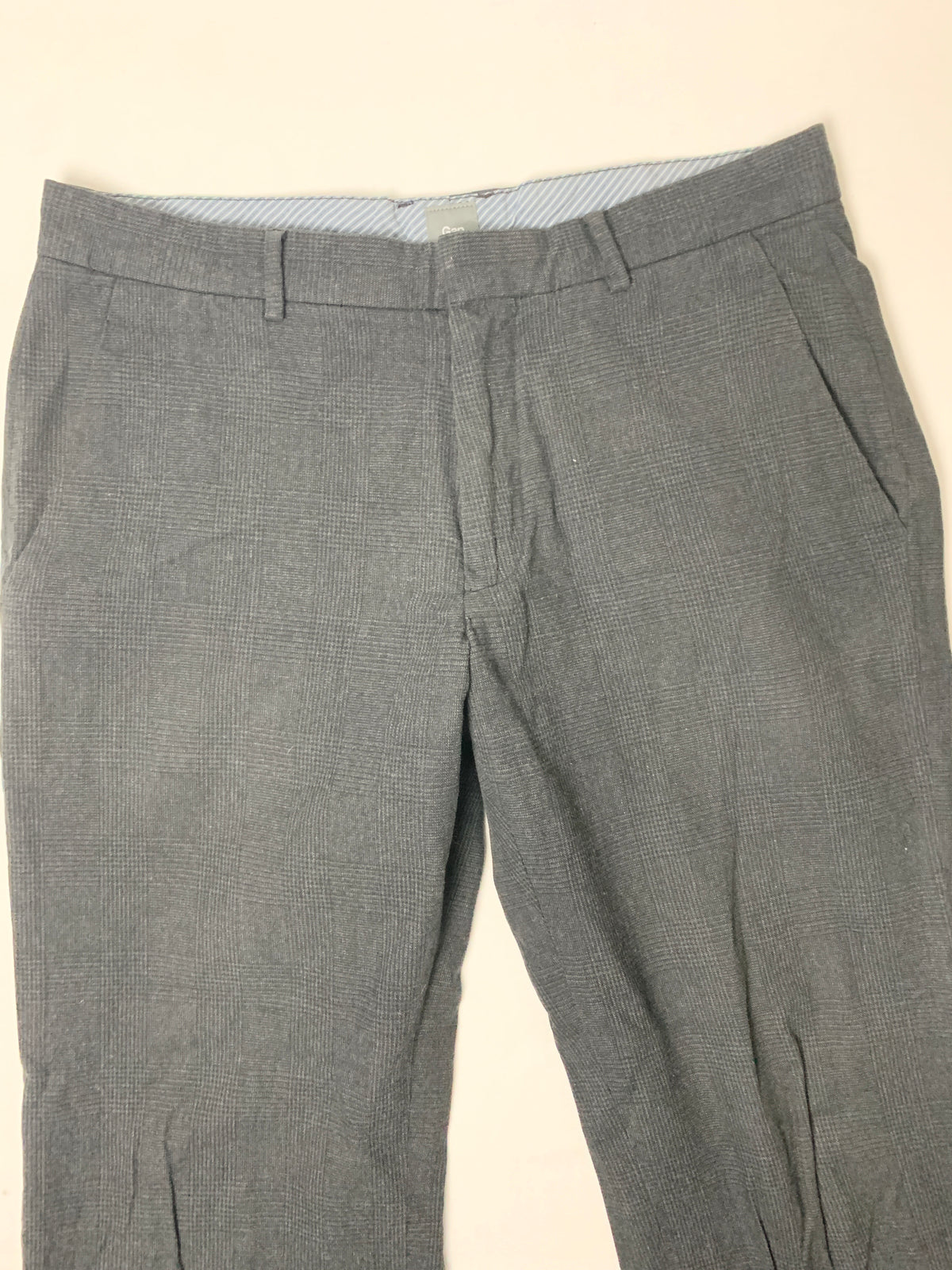 Gap Mens dress pants size 31/30 — Family Tree Resale 1