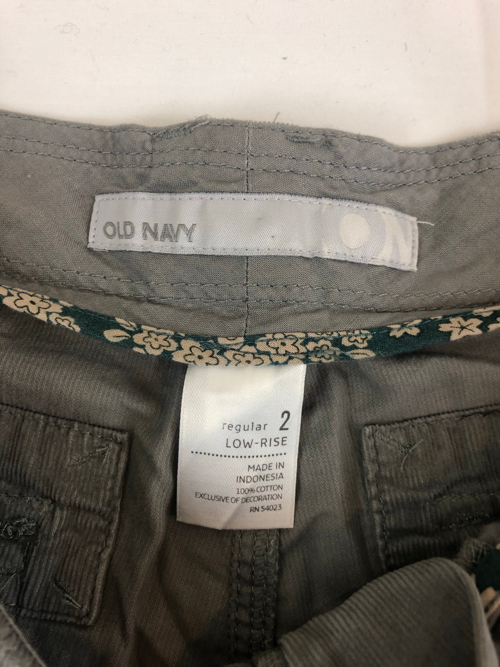 Old Navy low rise women’s corduroy pants — Family Tree Resale 1