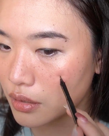 birch-babe-all-natural-clean-beauty-cake-mascara-how-to-wear-beauty-hack-6