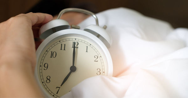 Väckarklockan ringer men du känner dig inte utvilad? Dålig nattsömn är ett vanligt problem.