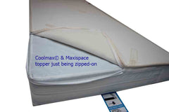 Best Cot Mattress showing Coolmax© and Maxispace topper zipping to Safetex base