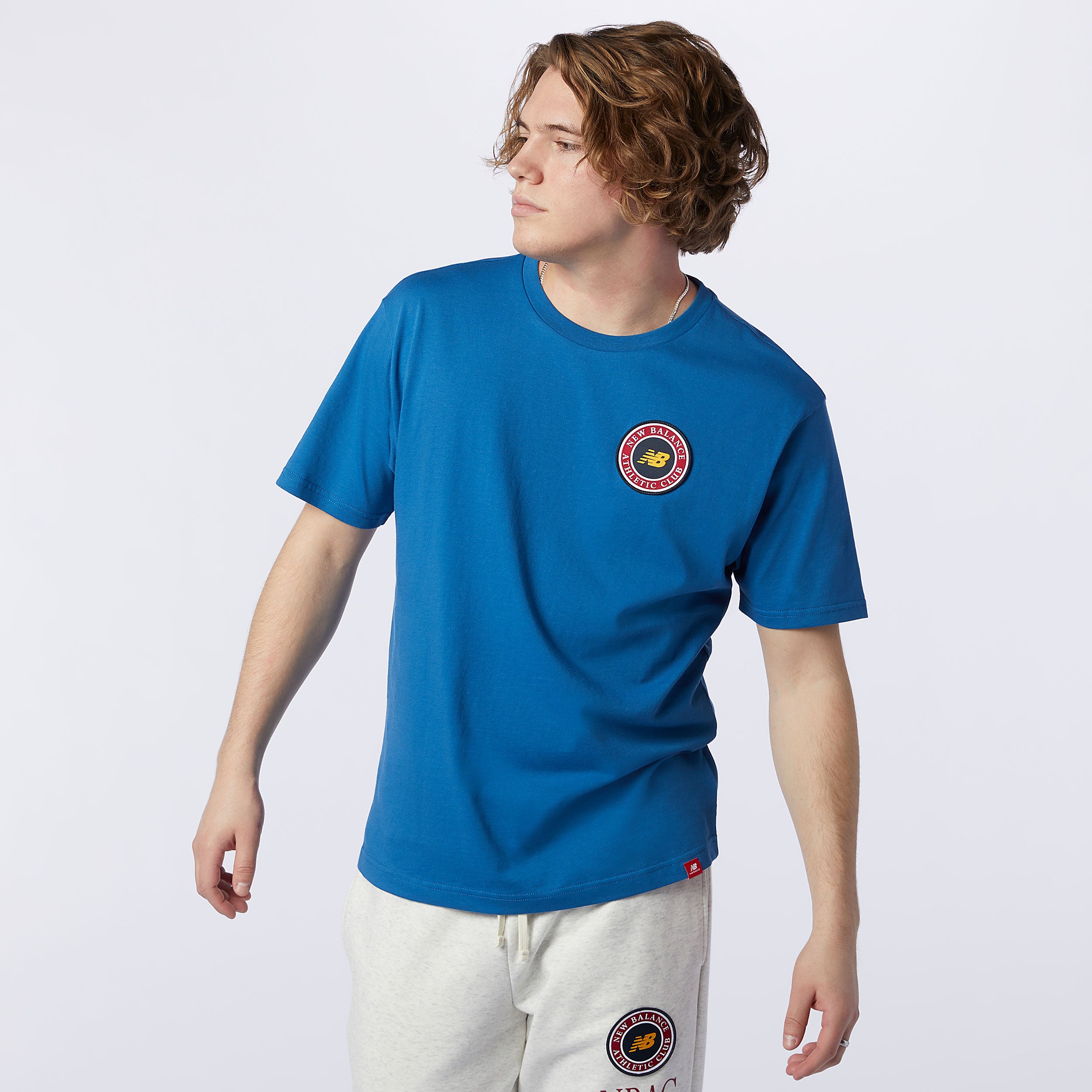 NB Essentials Athletic Club Logo Tee – New Balance Qatar