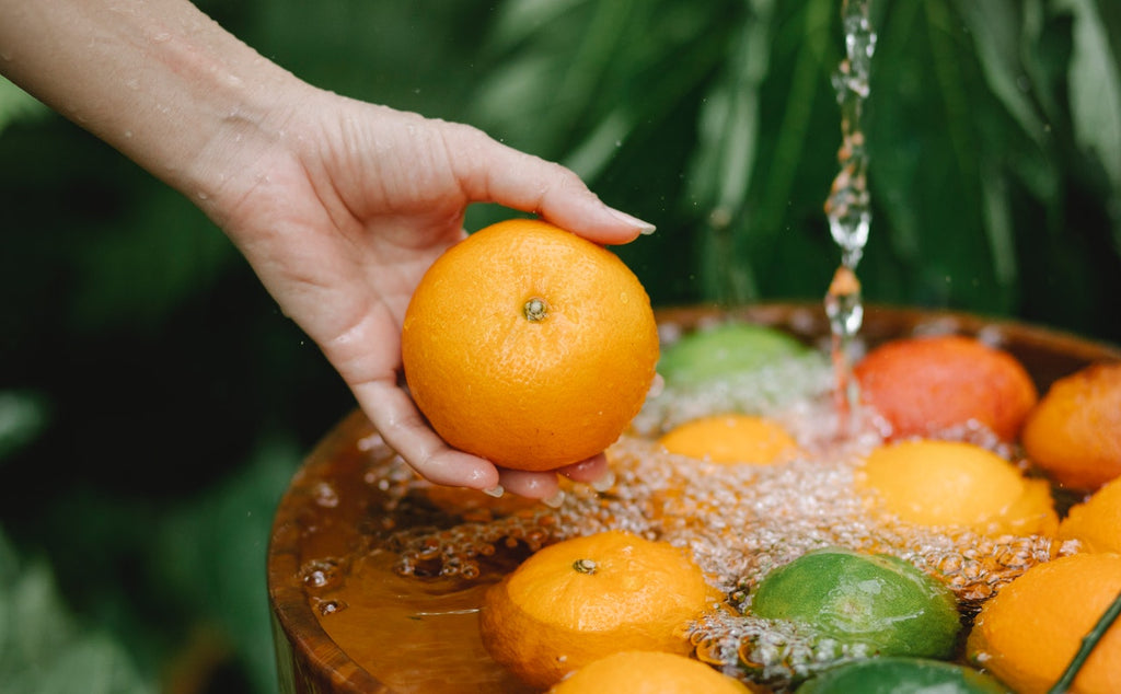 washing-fruit