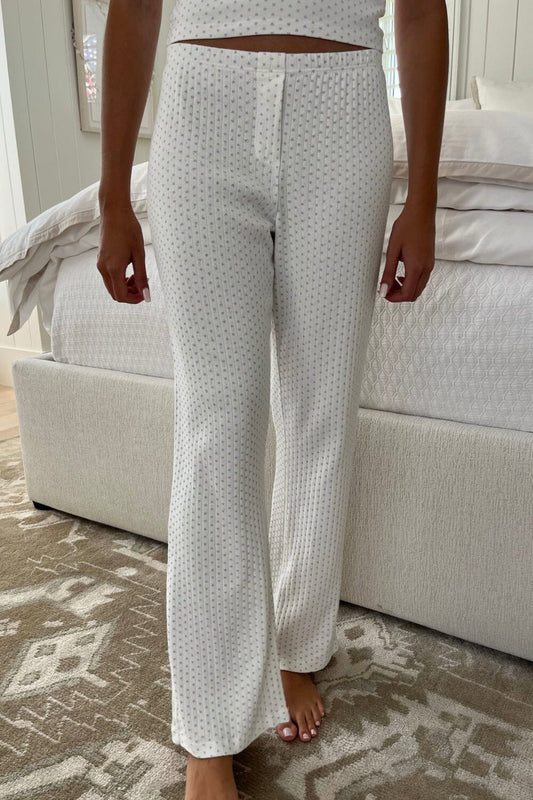 how could i style these priscilla pants (blue) as an airport fit w/out  looking like pajamas?? : r/BrandyMelville