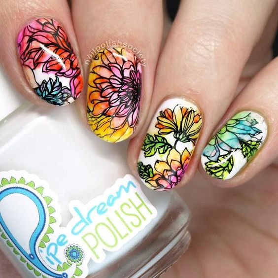 12 Nail Art Ideas to Try This Spring & Summer - Alyce Paris