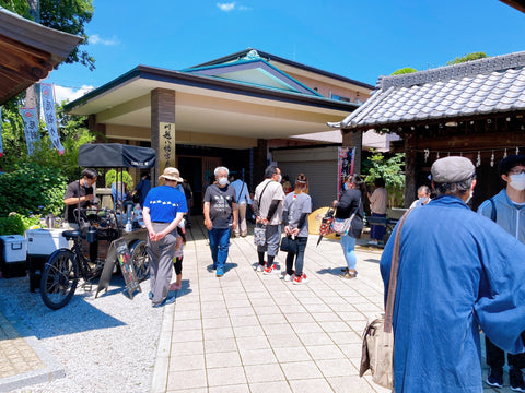 着物ショーや川越なな結びマルシェが開催された川越八幡宮