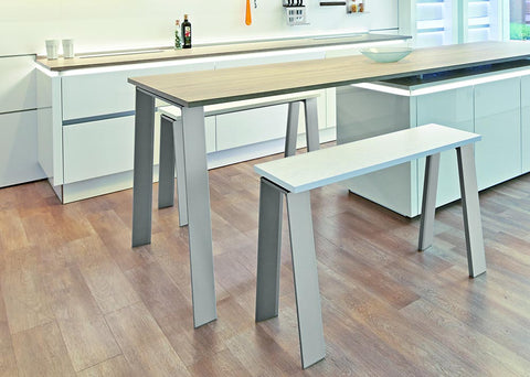Tisch und Bank Aluminium eloxiert mit Holzplatte Modell "Cone"