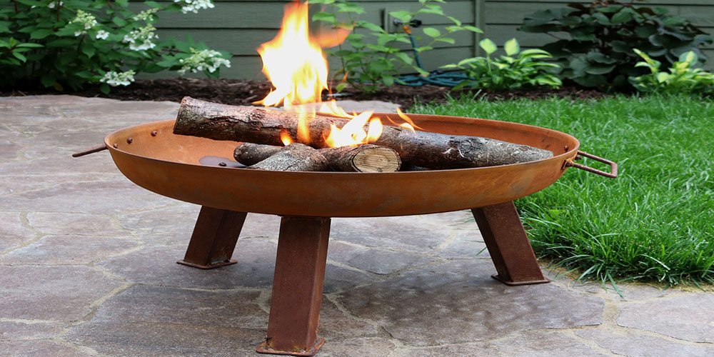 Sunnydaze Cast Iron Fire Pit