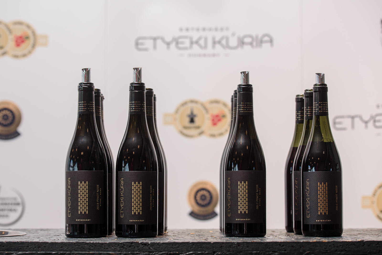 Etyeki Kúria Pinot Noir Hordóválogatás