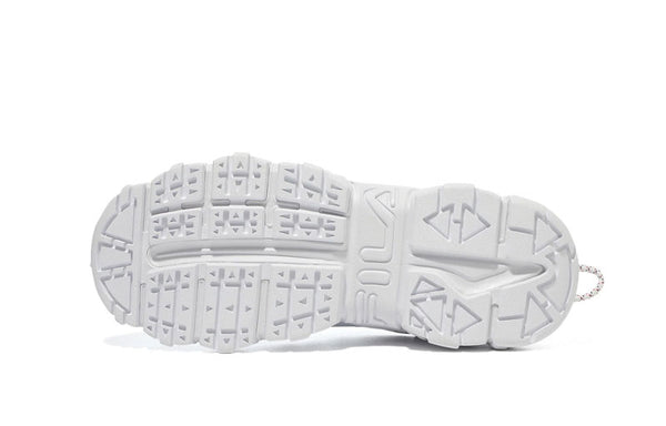 Chọn giày sneaker trắng nữ đẹp bằng chất liệu cao su