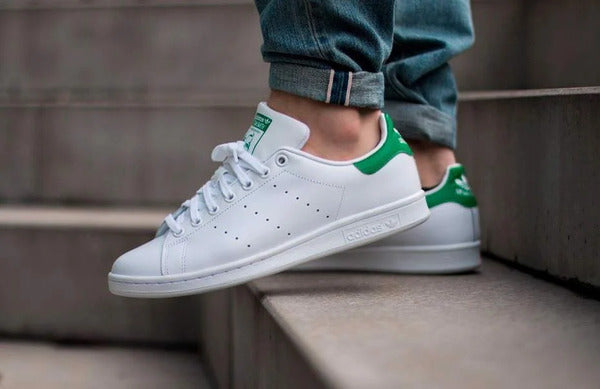 Giày adidas sneaker Stan Smith là một trong các kiểu giày adidas nam nổi tiếng