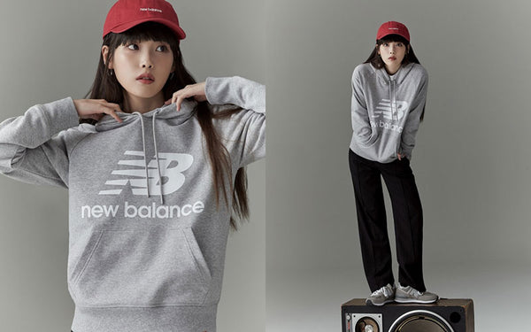 Giày New Balance 574 phối với bộ đồ thể thao đơn giản