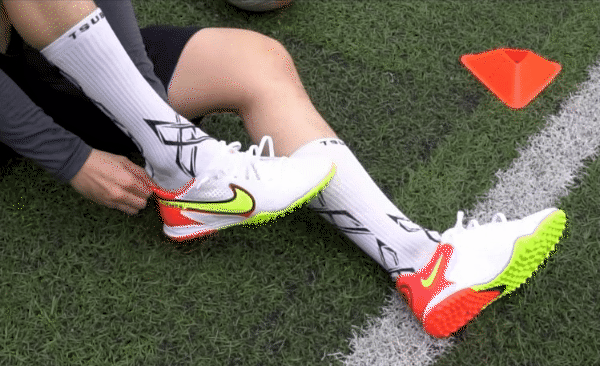 Điểm đặc biệt của giày Nike bóng đá Tiempo là tính linh hoạt