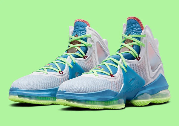 Nike Lebron là đôi giày thể thao chính hãng hợp tác với cầu thủ bóng rổ Lebron