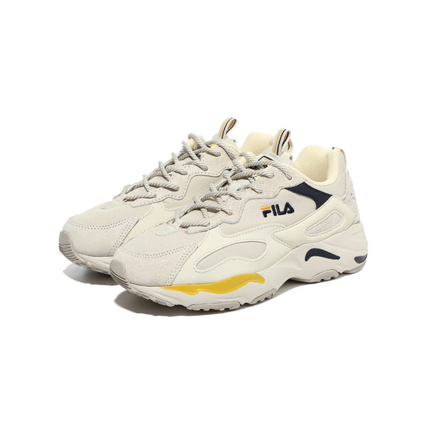 Fila Ray Tracer hiện đang là đôi giày sneaker được ưa chuộng, gây sốt thị trường