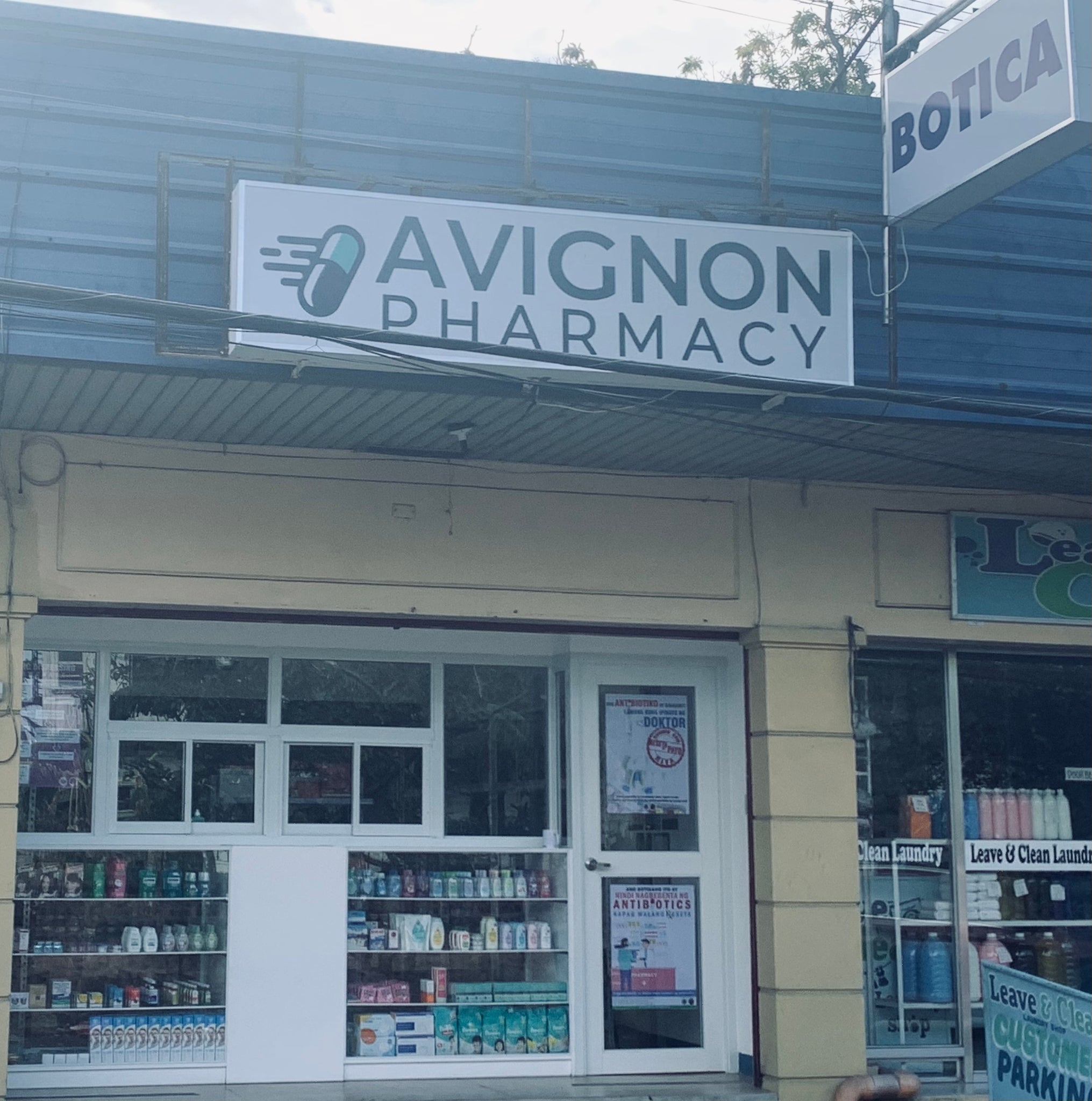 Avignon pharmacy storefront 1