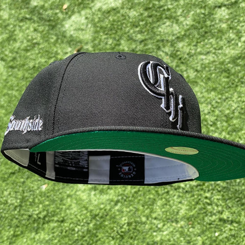 Southside White Sox. New Era 59FIFTY Graphite & Black Hat Silver