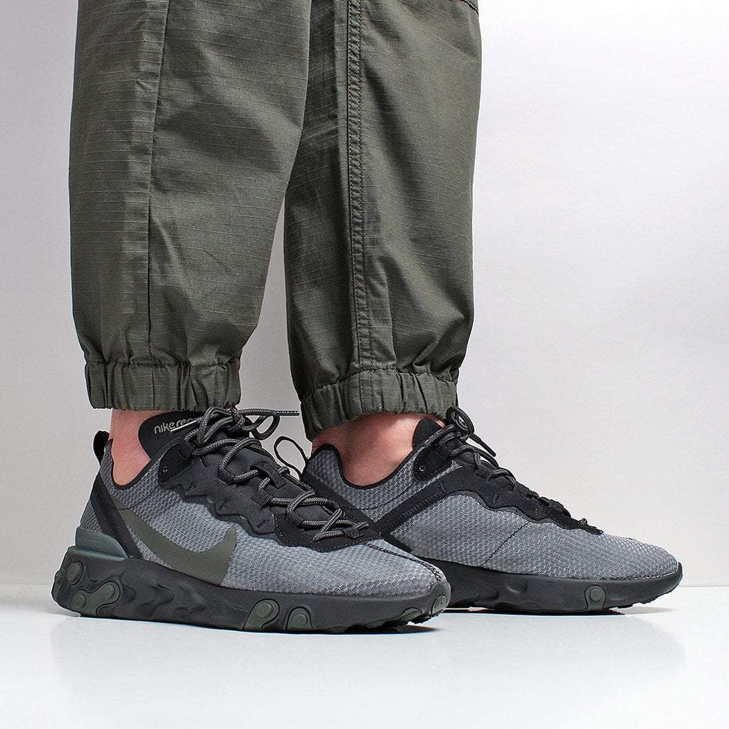 nike react element olive