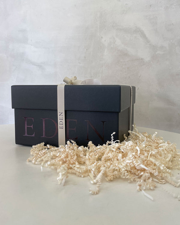 https://cdn.shopify.com/s/files/1/0457/0303/7087/files/eden_gift-wrapping-2_1200x1500_9b88581d-57ad-473e-a9f3-68abeaf78cd2_600x.jpg?v=1696629392