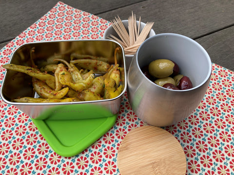 Lunchbox und Trinkbecher von wasser-aktuell