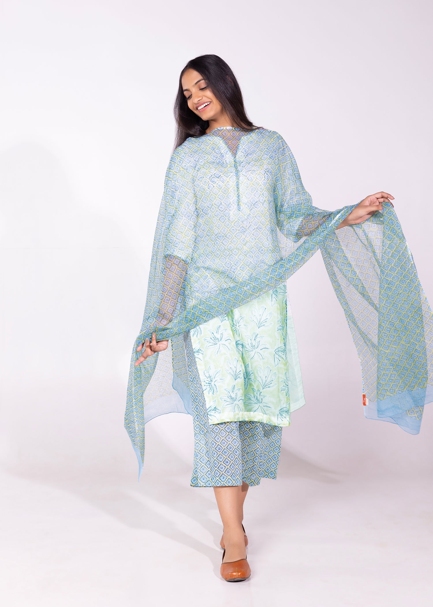 Primrose pastel embroidered suit set - Buy Designer Ethnic Wear for Women  Online in India - Idaho Clothing