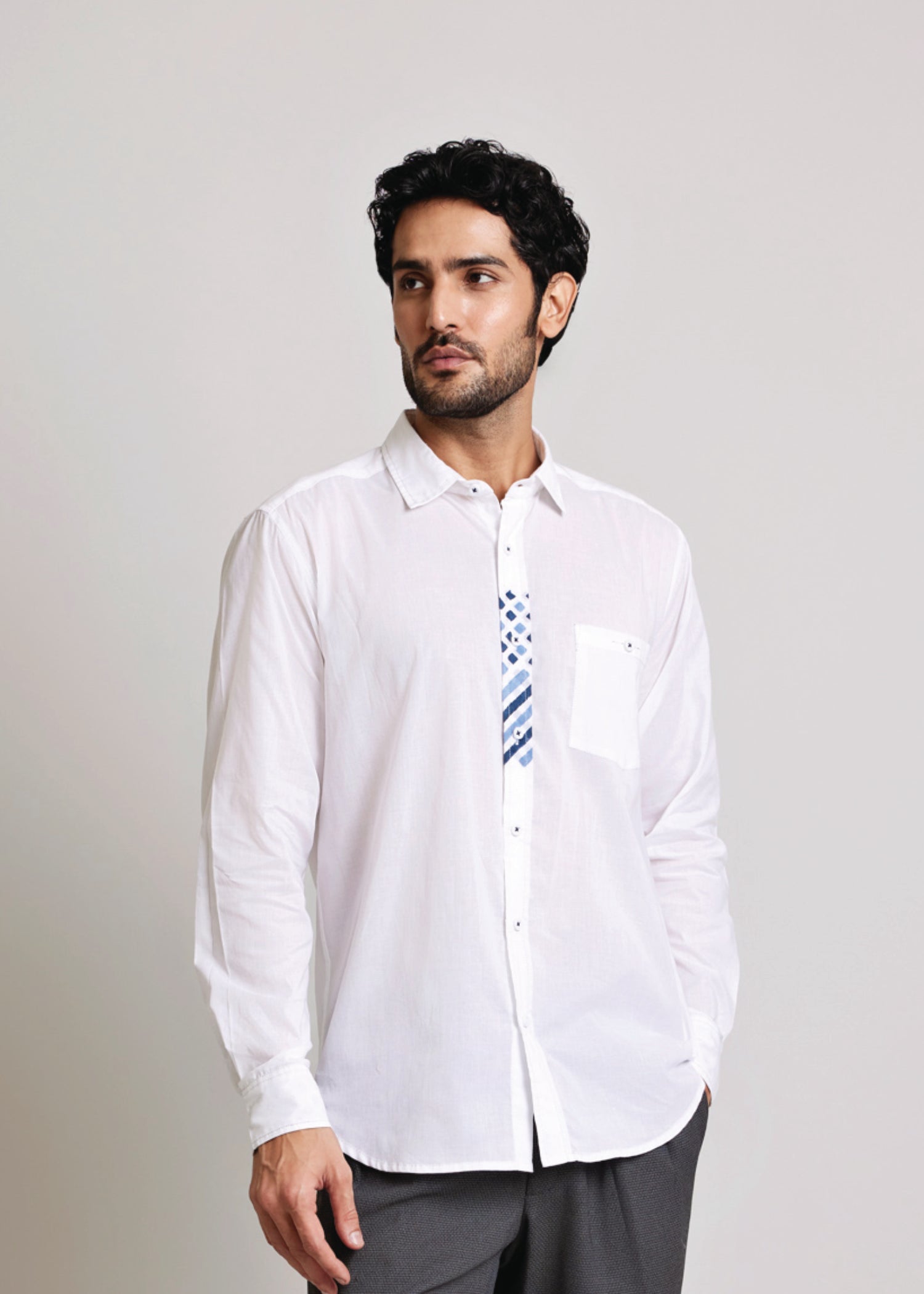 White Regular Cotton Diamond Stripe Print Full Sleeve Shirt