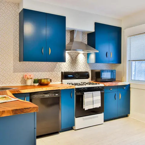 Play with paints and color your kitchen to add details and enhance the overall aesthetic.