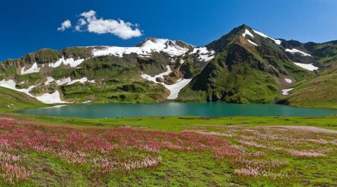 Backpacks, Leather gloves Pakistan, Cargo pants, Fleece caps and jackets, Top Attraction Places in Naran