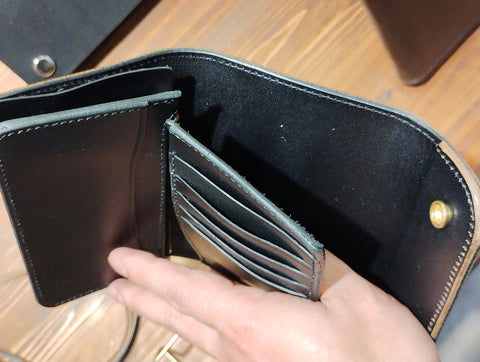 Inside the middle wallet