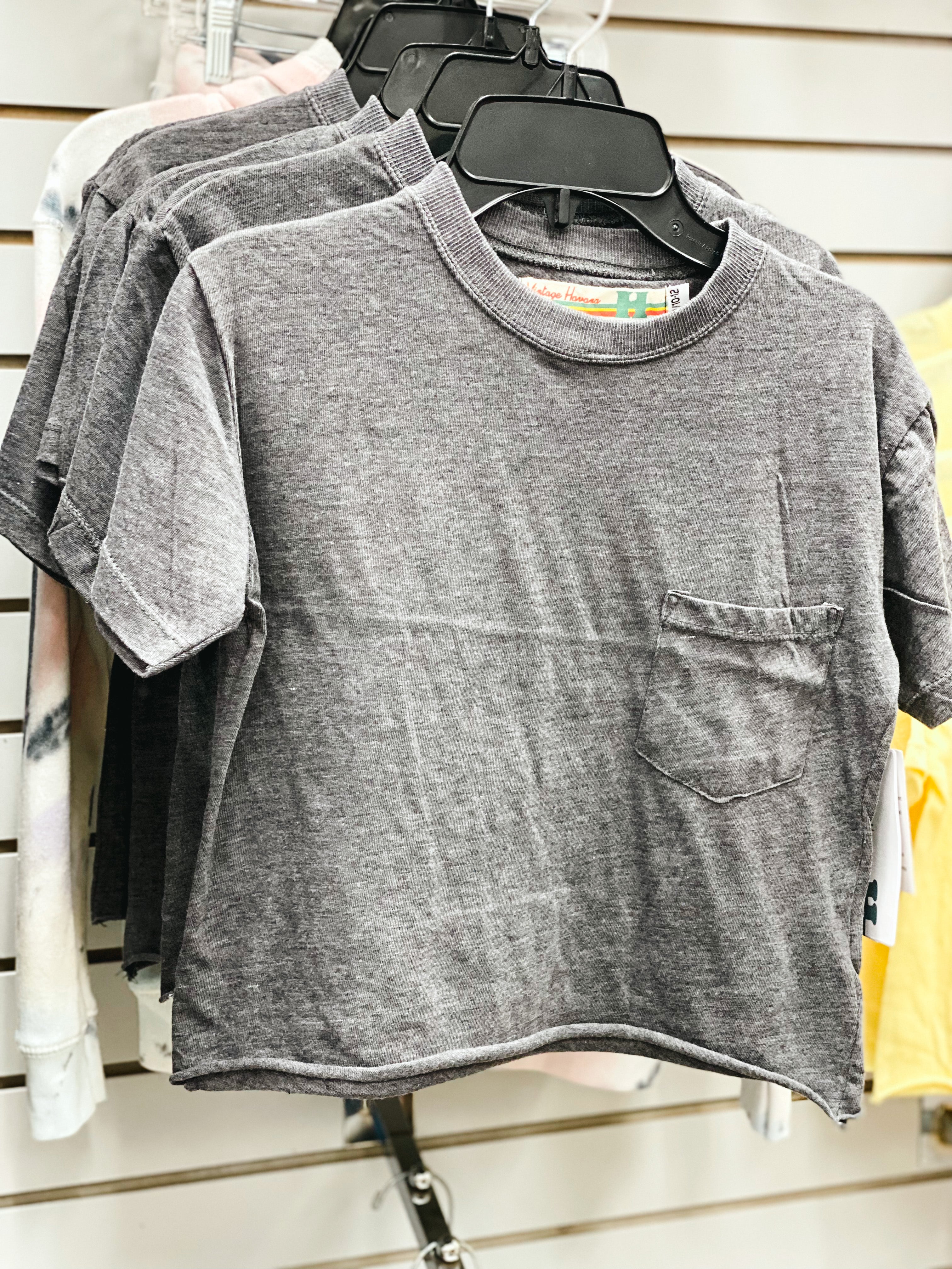 steele gray cropped pocket tee