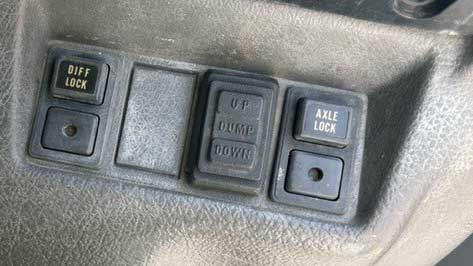 Suzuki Carry Diff Lock, Dump, and Axle Lock Buttons