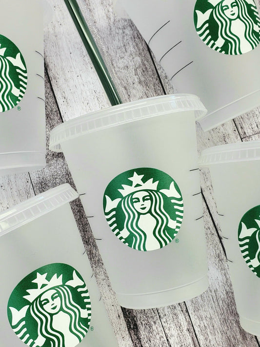 https://cdn.shopify.com/s/files/1/0457/6224/8862/products/set-of-5-mini-starbucks-kids-cups-with-green-straws-16oz-mini-cups-16ozminisbcups-32840271069342.jpg?v=1690945885&width=533